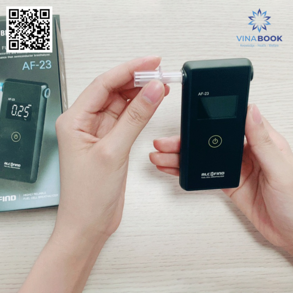 Máy đo nồng độ cồn sử dụng ống thổi với độ chính xác cao